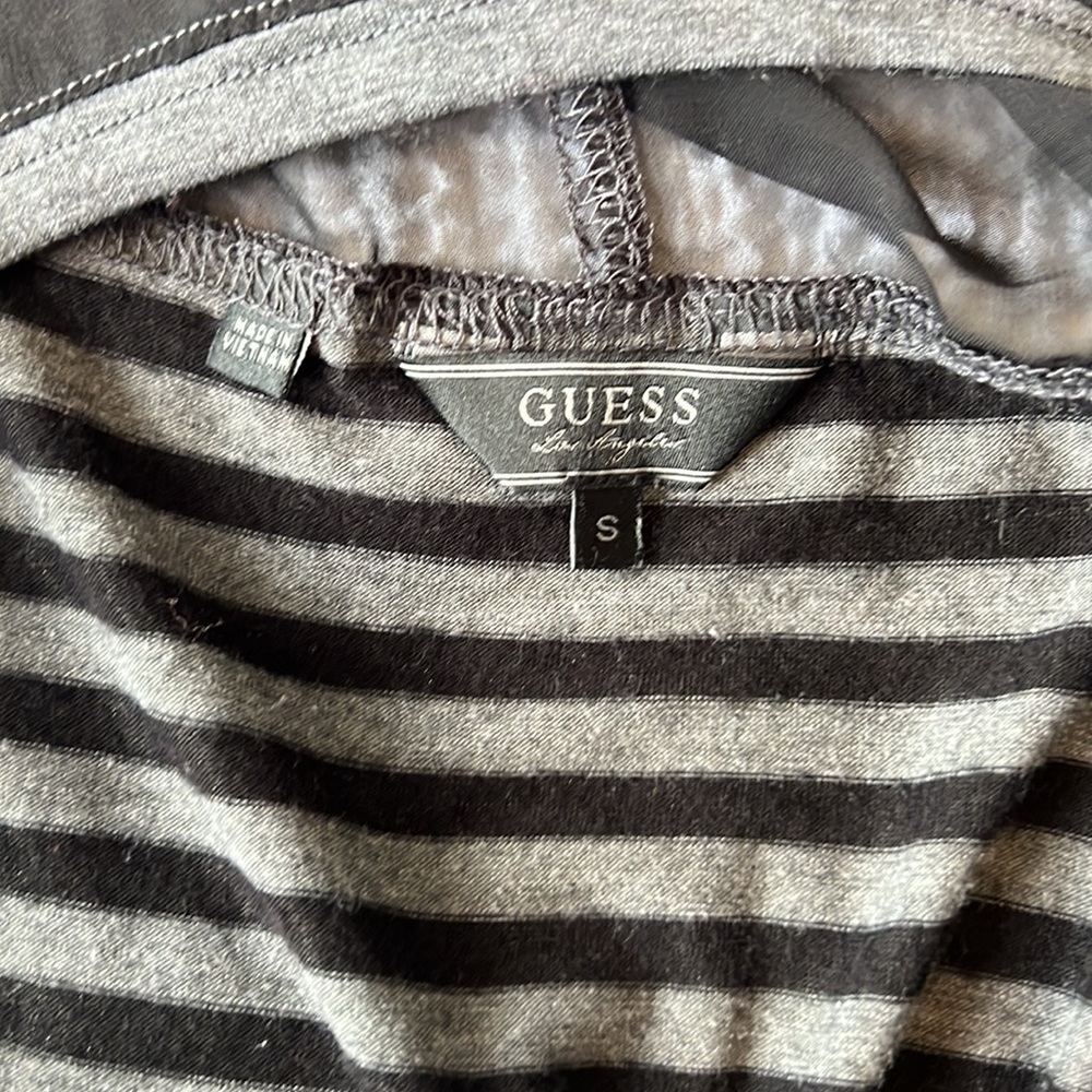 Guess Top - Picture 5 of 5